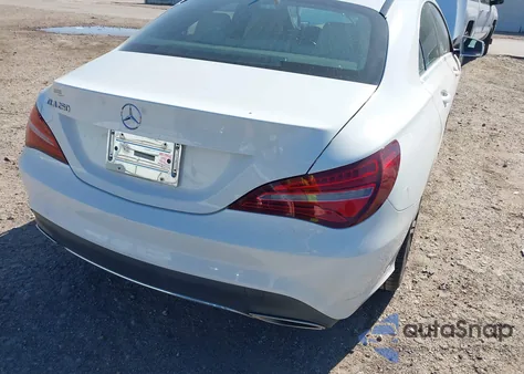 2018 Mercedes-Benz Cla 250 z USA, uszkodzony, nr VIN WDDSJ4EB8JN671207